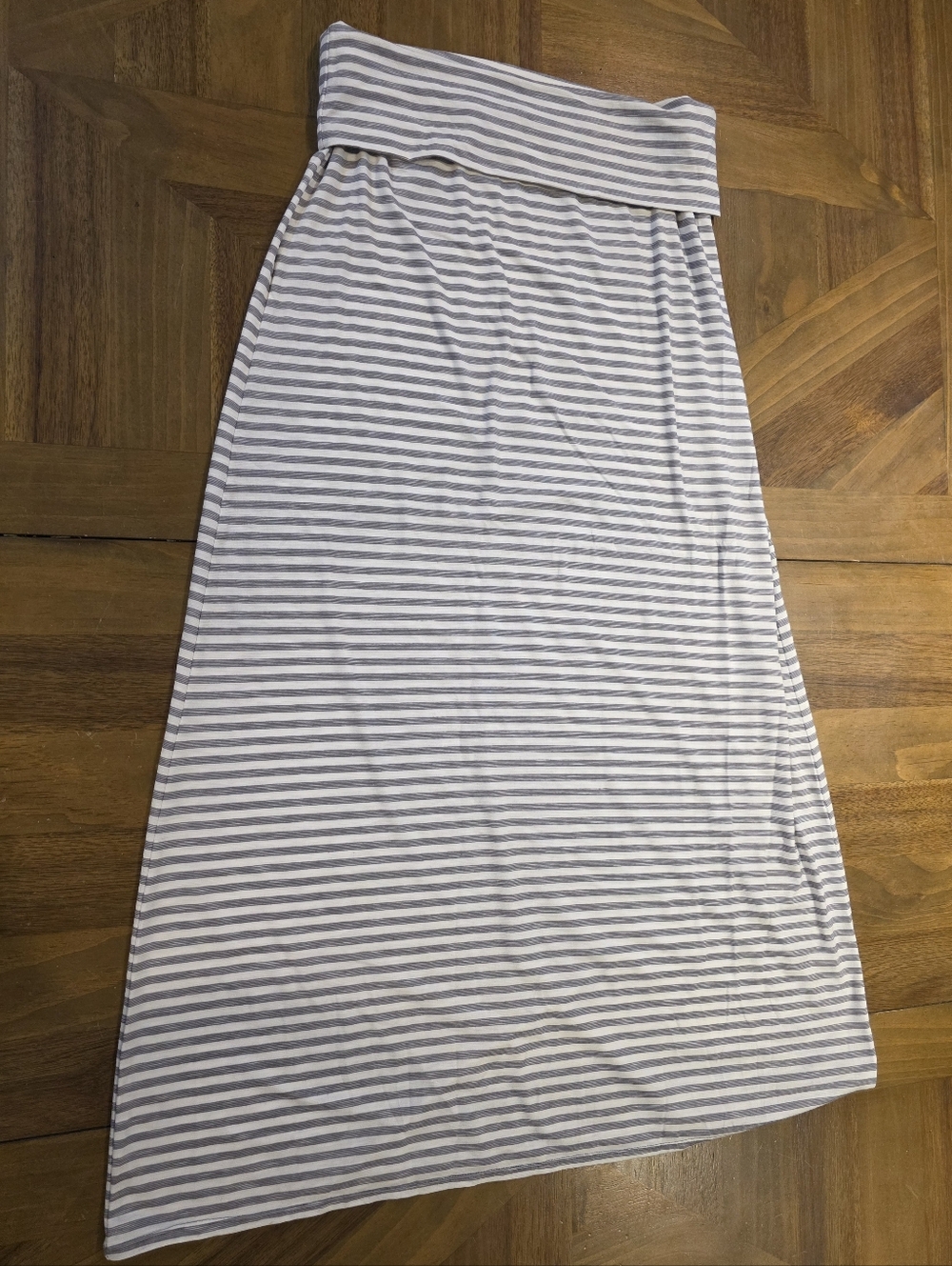 Max Studio Maxi Skirt Large Gray Stripe A-line Boho Whimsigoth Fairycore Stretch